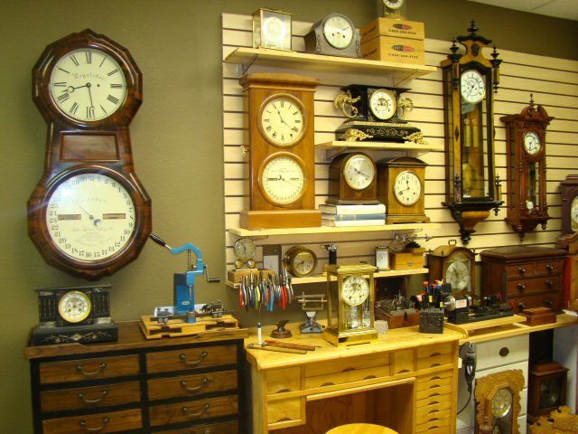 Houston clock repair, Howard Miller clock repair, Ridgeway clock repair, Sligh clock repair ...